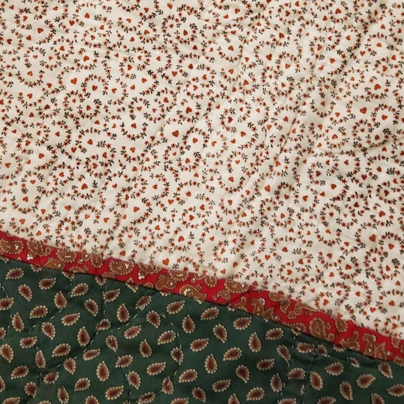 Handmade Vintage Patchwork Quilt, 61"×90", Green/Cranberry, Exceptional Piece! - Picture 14 of 16